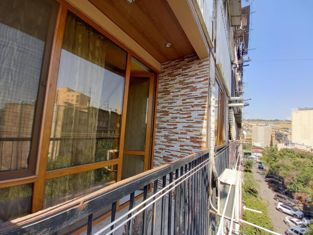 יירבאן Gevorg'S Appartment מראה חיצוני תמונה