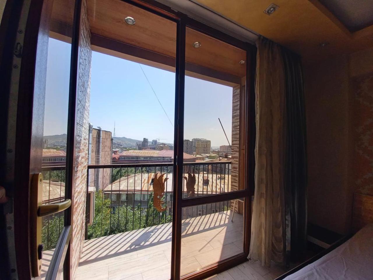 יירבאן Gevorg'S Appartment מראה חיצוני תמונה