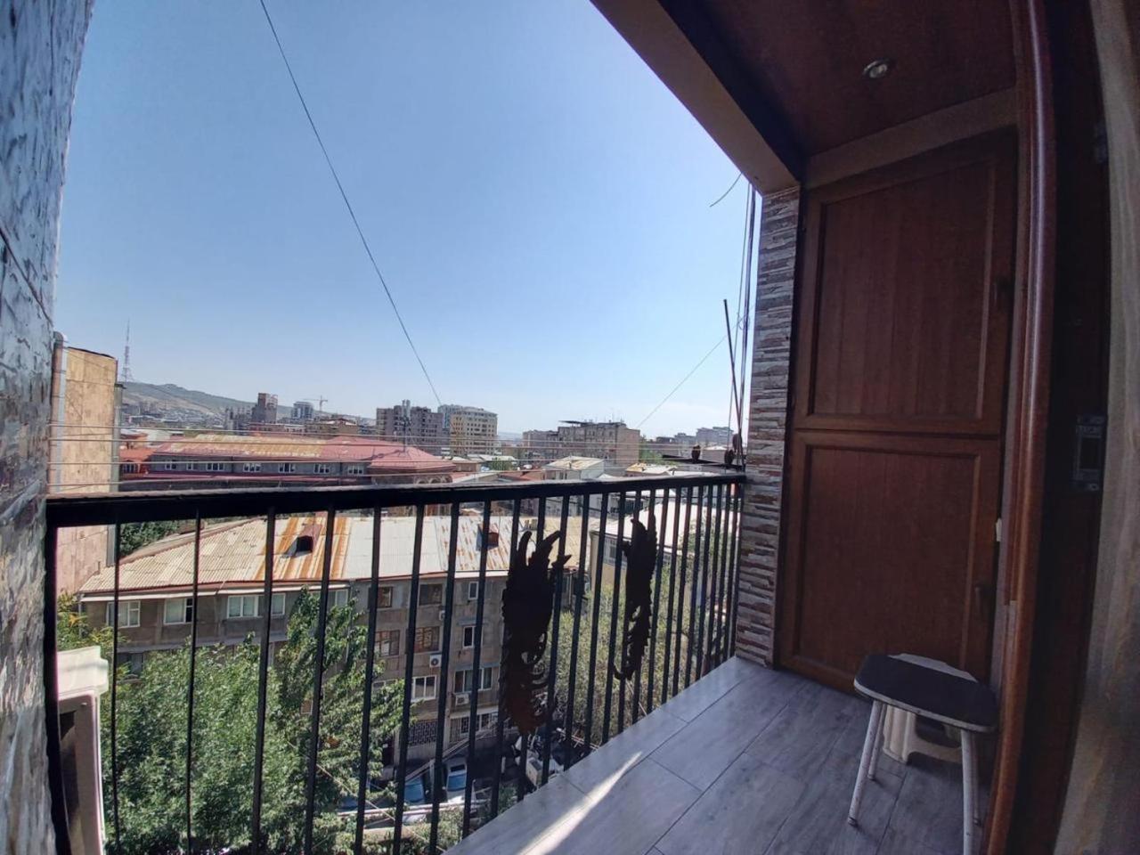 יירבאן Gevorg'S Appartment מראה חיצוני תמונה